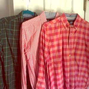 Tommy shirts 3 4 $20